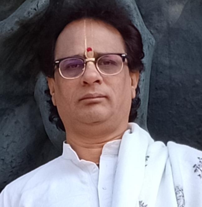 સંતશ્રી હરિબાપુ (રાધેકૃષ્ણ ભક્ત પરિવાર )